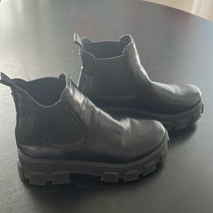 Circus Lug Boots Platform